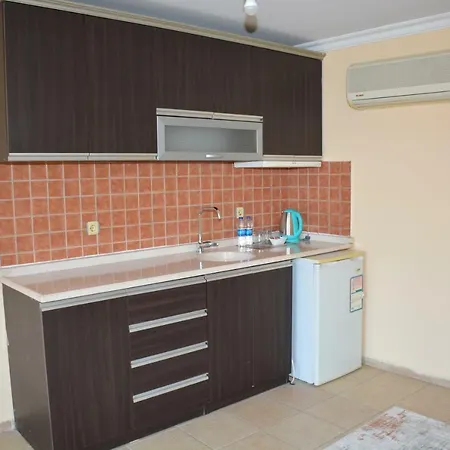 Lejlighedshotel Bahceli Family 2*