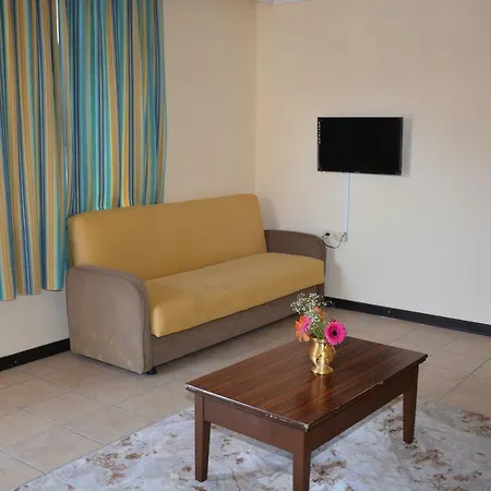 Bahceli Family Aparthotel 2*